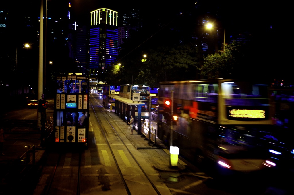 夜行トラム