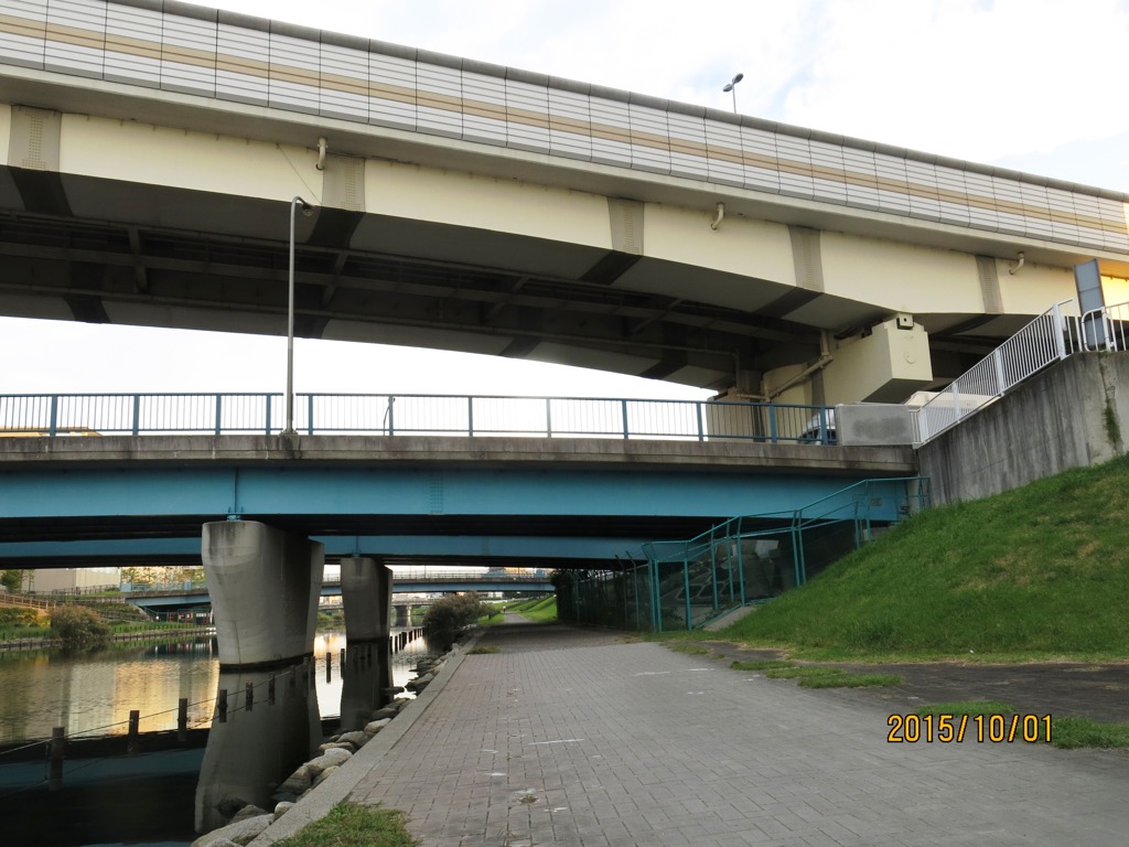 橋　橋　橋