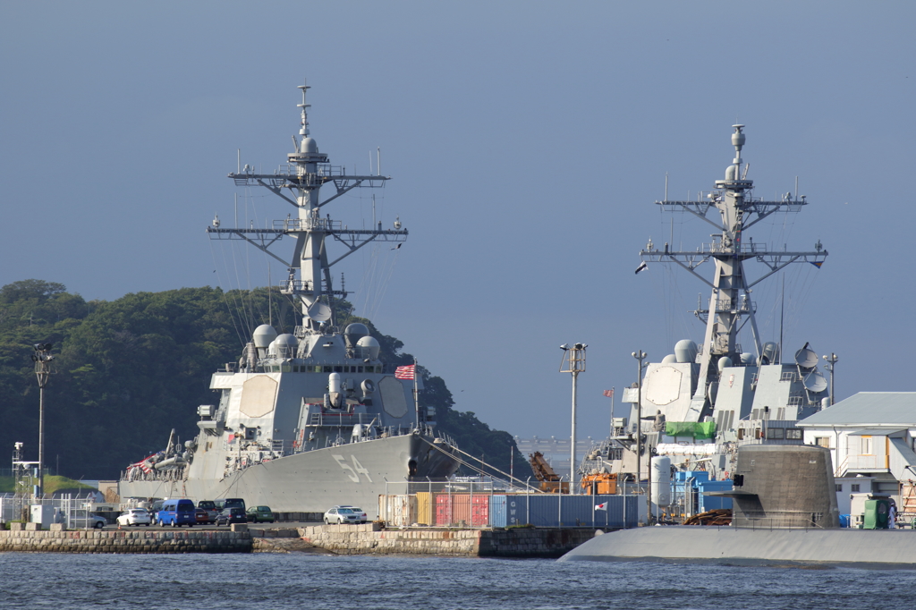 アーレイ・バーク級ミサイル駆逐艦　