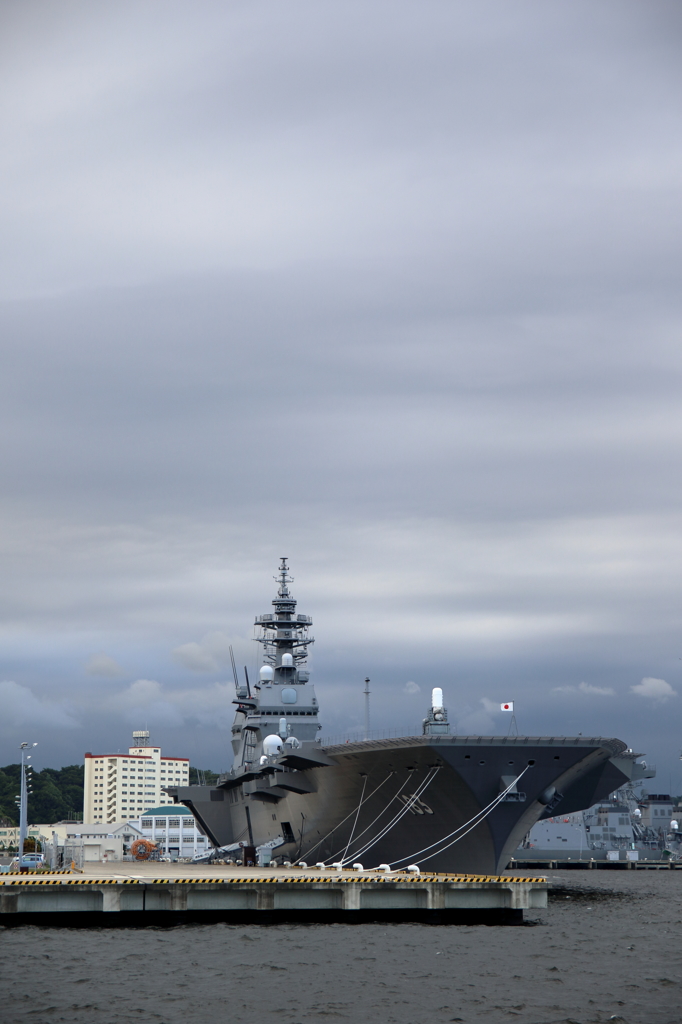 いずも型護衛艦いずも