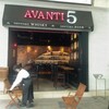 Waiting Bar "AVANTI"