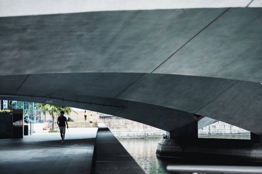 Under the bridge 