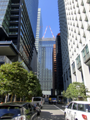 大手町読売新聞社前の静けさ。