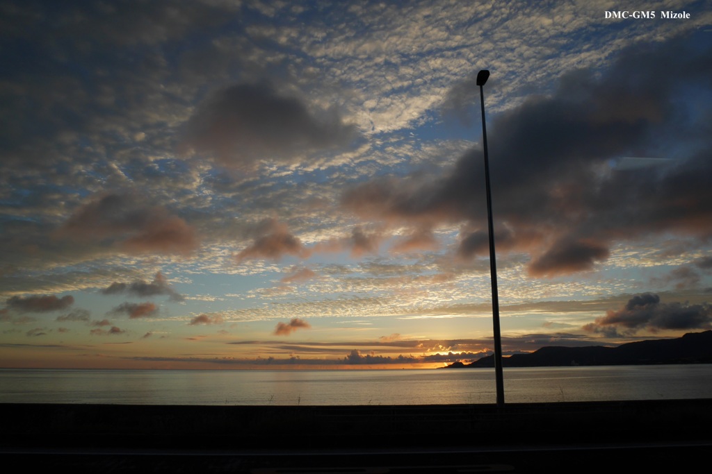 沖縄の夕暮れ