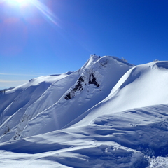 雪の稜線