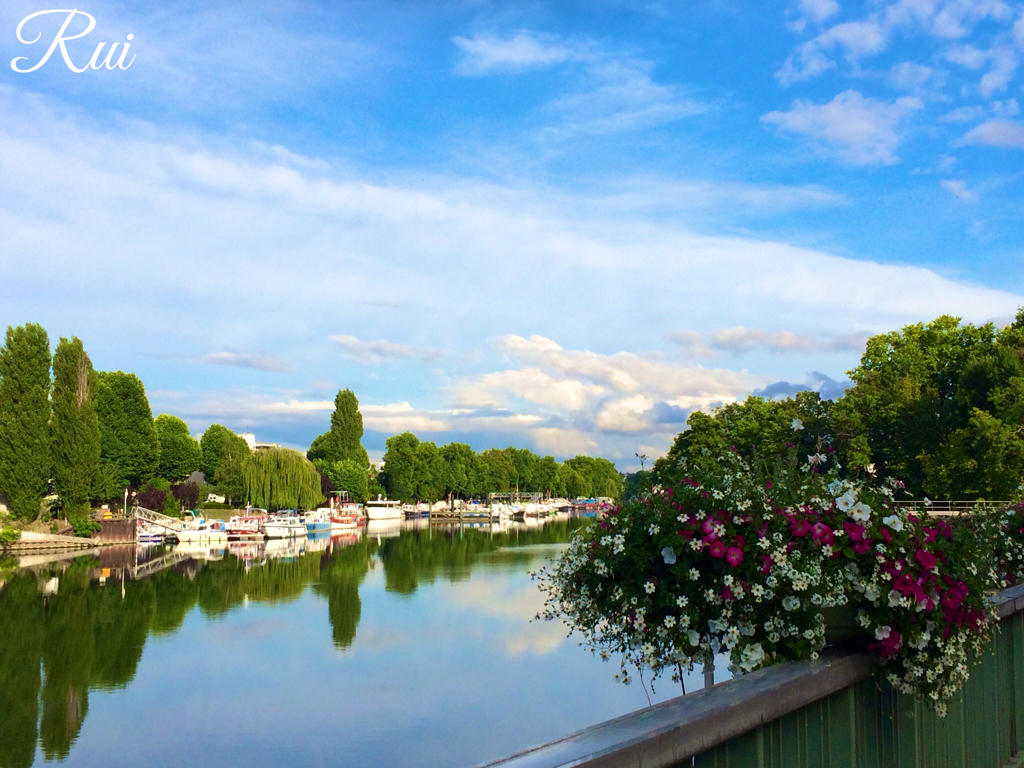 フランスの青空