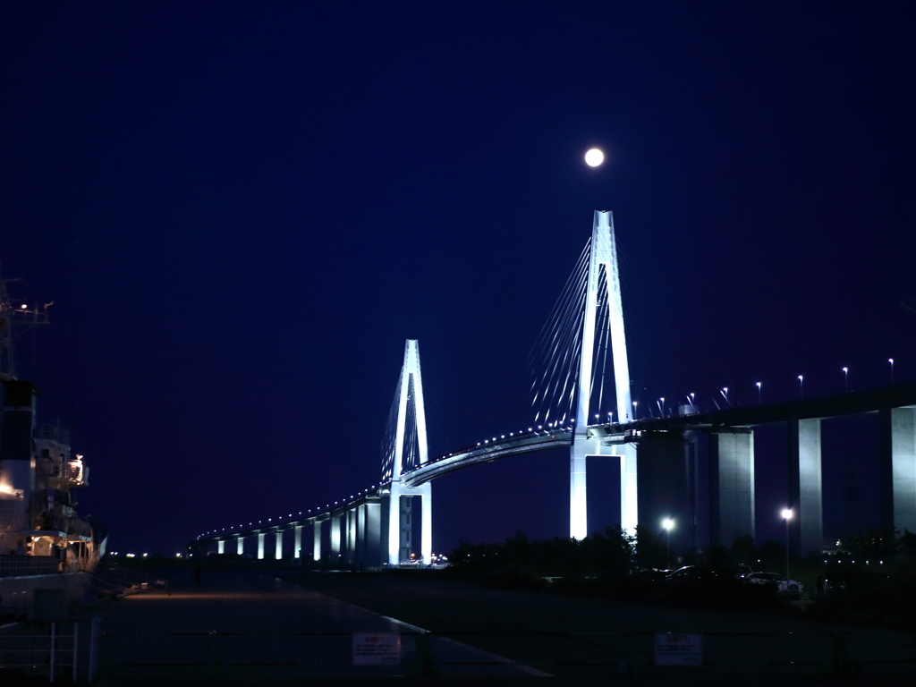 新湊大橋