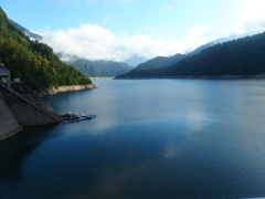 夏の黒部湖