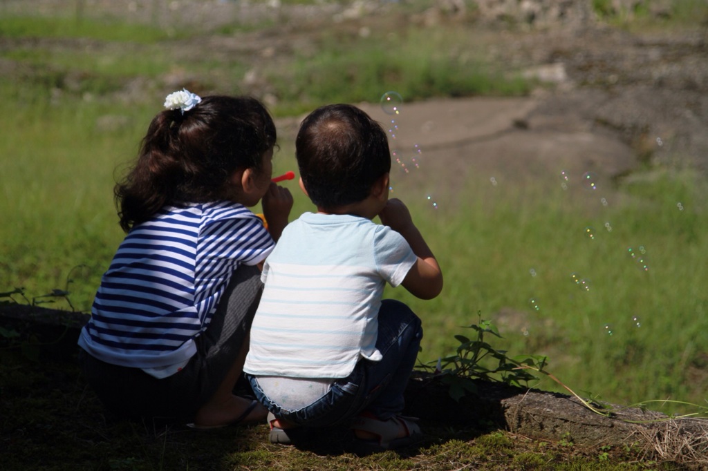 シャボン玉の背中