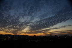 暮れなずむ街　福岡