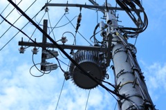 夏の電柱