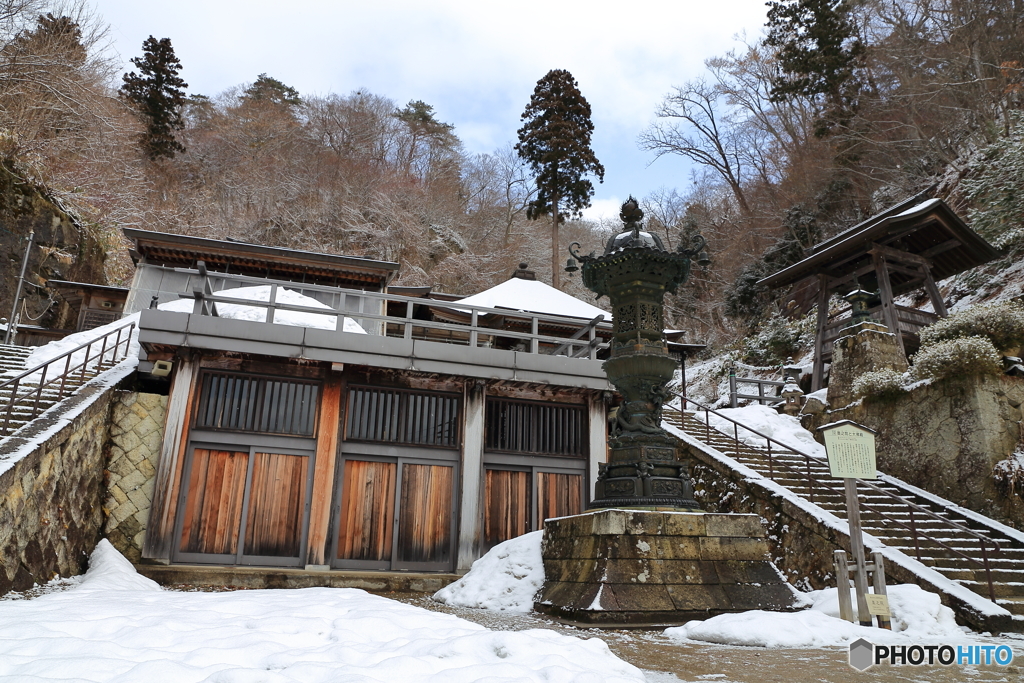 宝珠山立石寺 奥之院