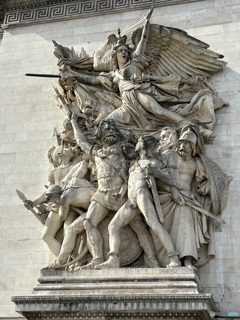 凱旋門の彫刻 2