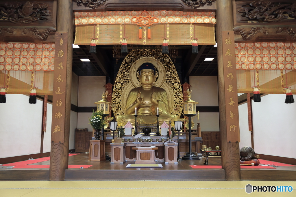 中尊寺 本堂本尊 釈迦如来坐像