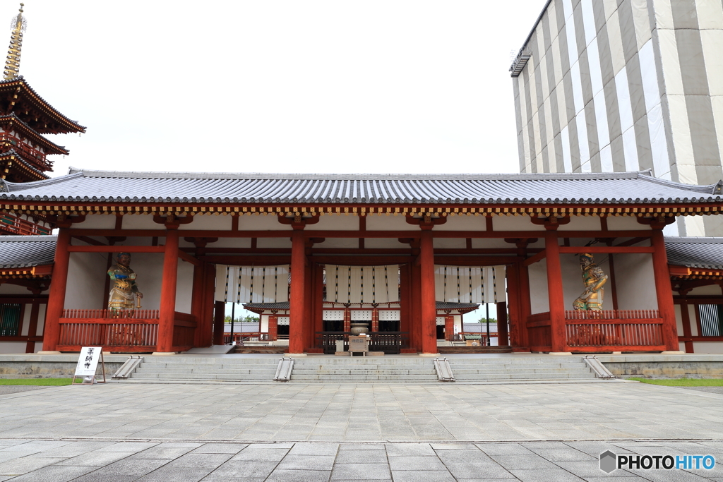 薬師寺 中門