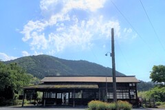 上神梅駅
