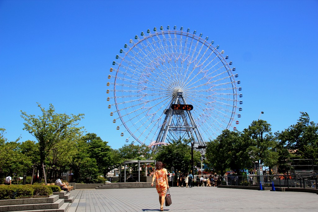 クイーンズスクエアからの夏景色