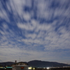 動くうろこ雲