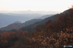 遥かなる山並み