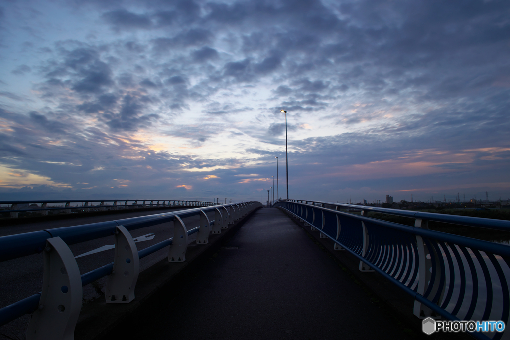 朝早いおにえ橋