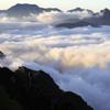 雲海に浮かぶ後立山連峰