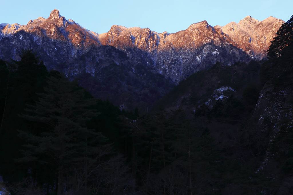 祖母連峰の夜明け