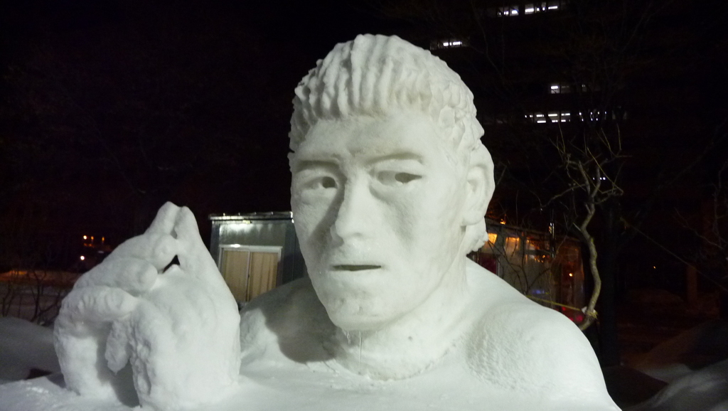 札幌雪まつり　雪像　五郎丸