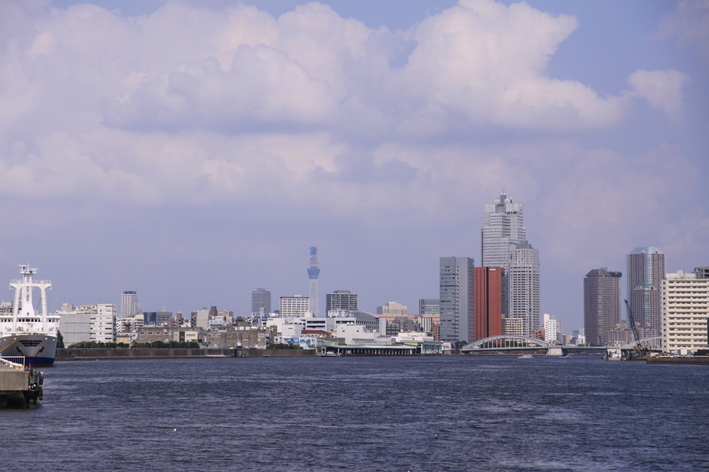 完成前の東京スカイツリー