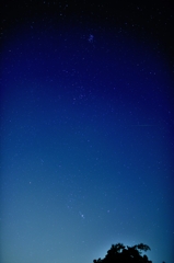 秋夜空の流れ星