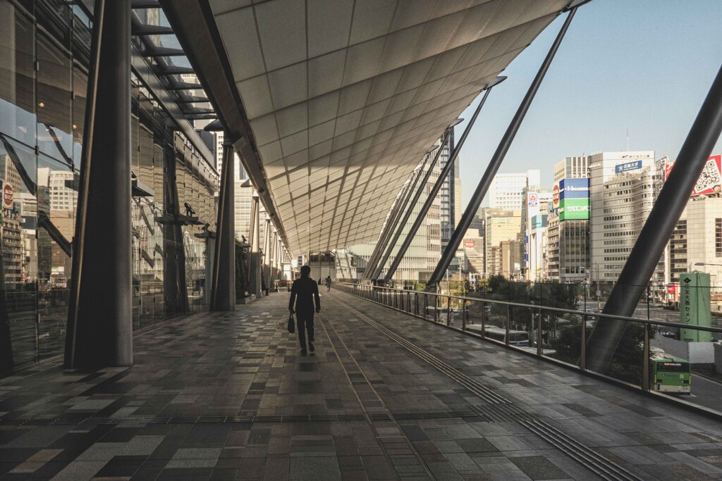 東京駅　八重洲口　２階通路
