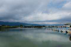 琵琶湖の横