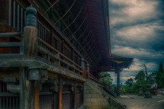 曇天　長野　善光寺