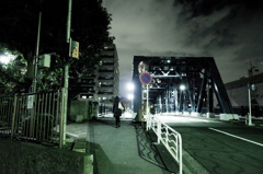 夜は駱駝に乗って