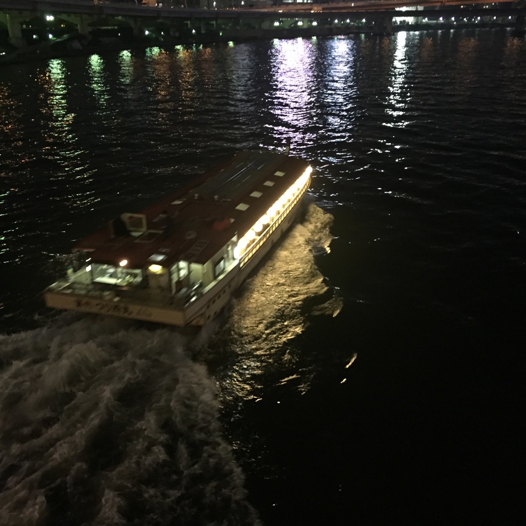 ナイト・クルージング