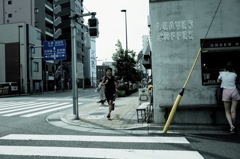 女と男のいる舗道