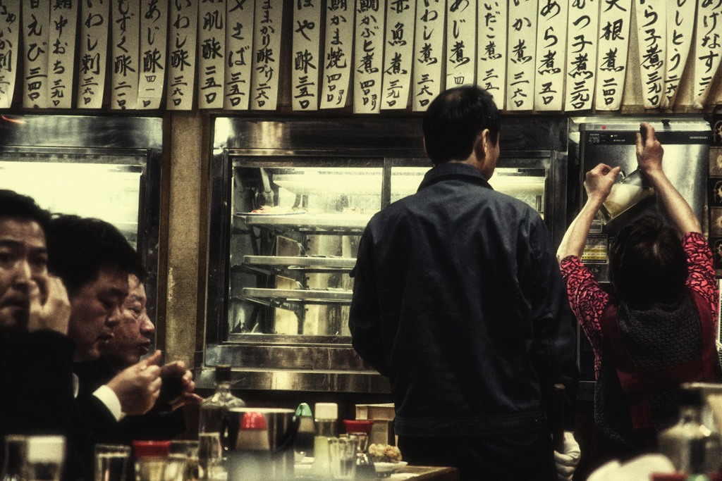 高いビールサーバー