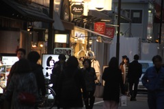 シルエット往来