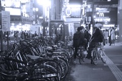 チャリングナイト