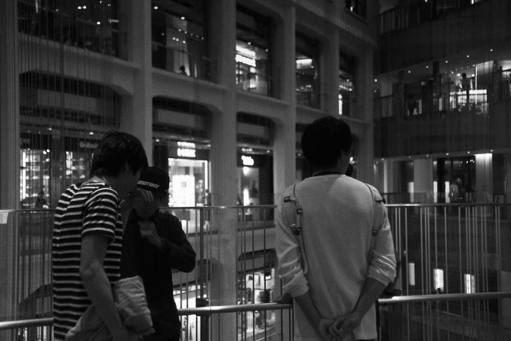 don't you draw the queen of diamonds,boy