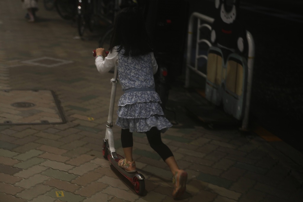 夜に滑 走