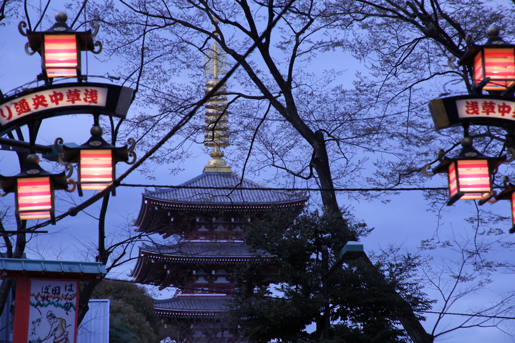 ﾗﾝﾀﾝ灯す頃