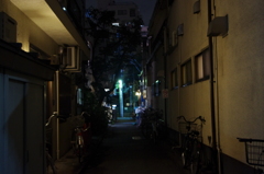 夜の路地
