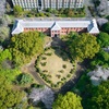 五高記念館と桜