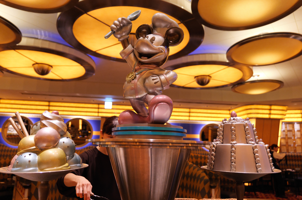 ミッキーとハグ！