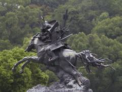 菊池武光公騎馬像