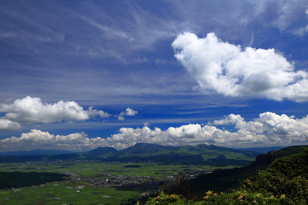 夏雲