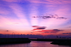 旭日旗のごとき夕焼