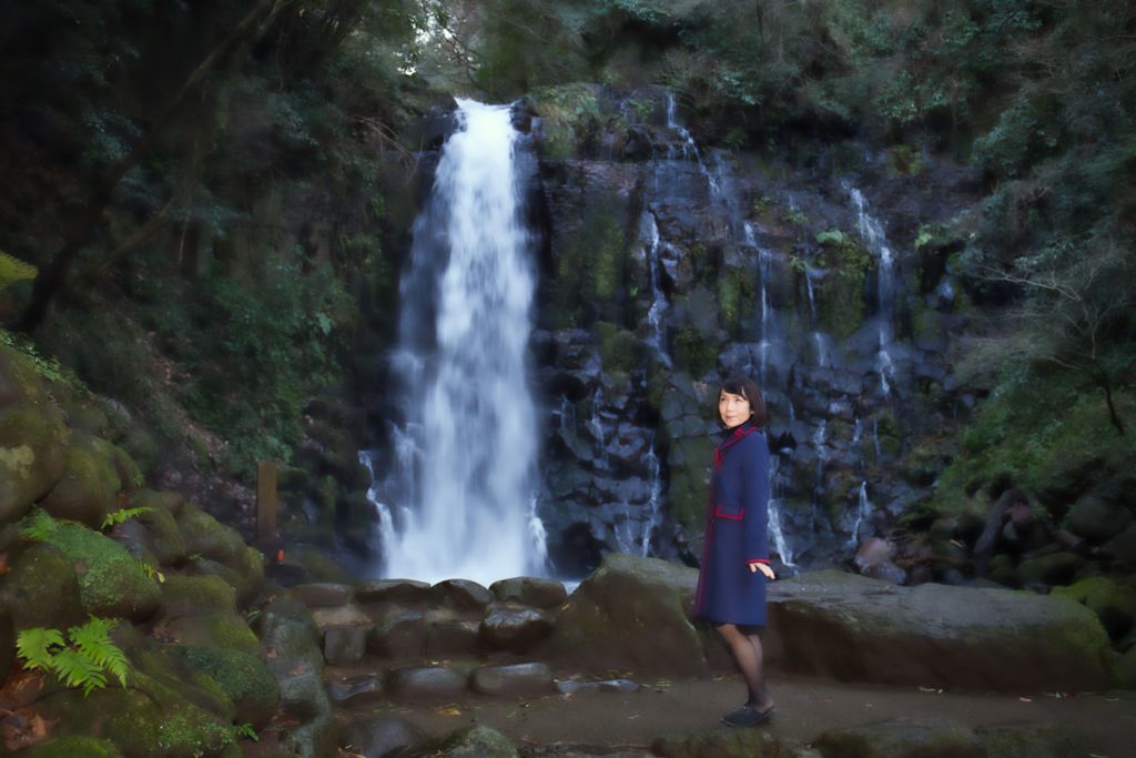 冬の滝ポートレート