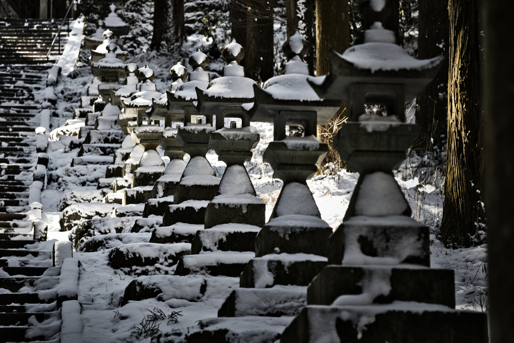 雪の灯篭