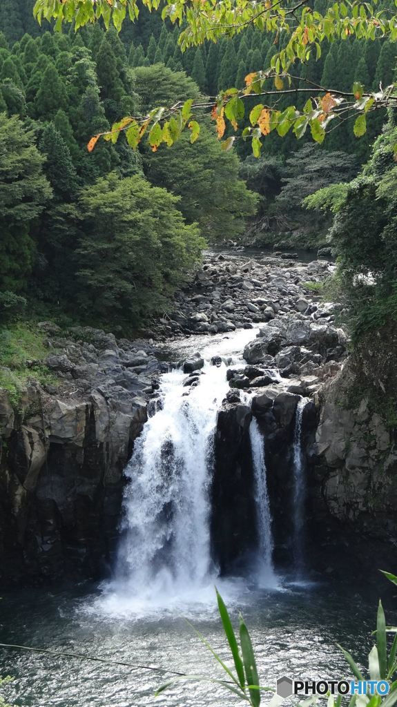 鮎返りの滝